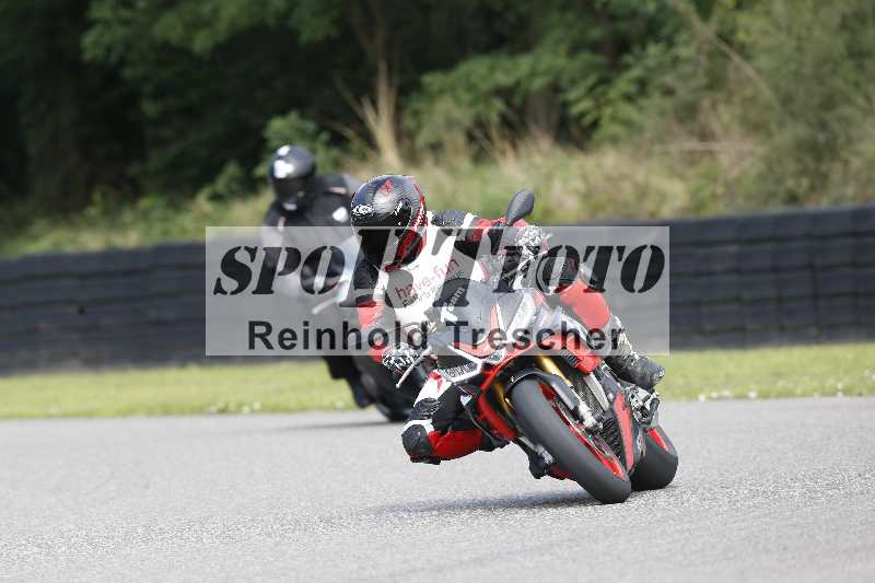 Archiv-2025/42 07.08.2025 Peter Studer Girls Day ADR/Gruppe blau/team